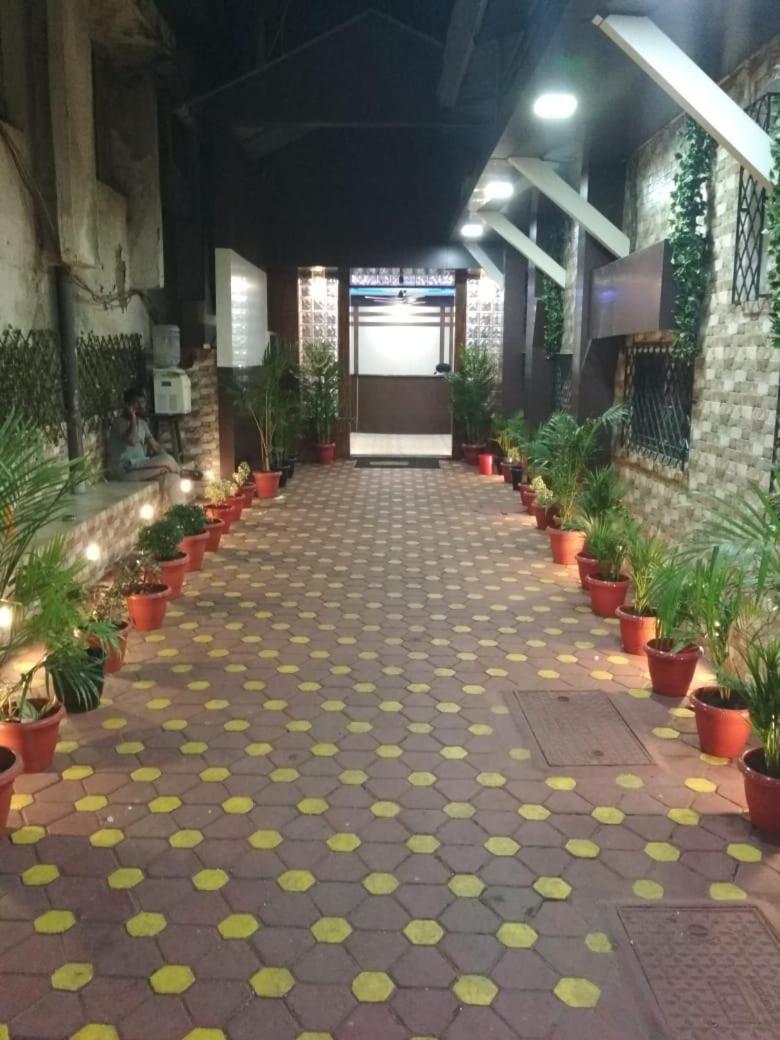 Hotel Qamar Mumbai Bagian luar foto