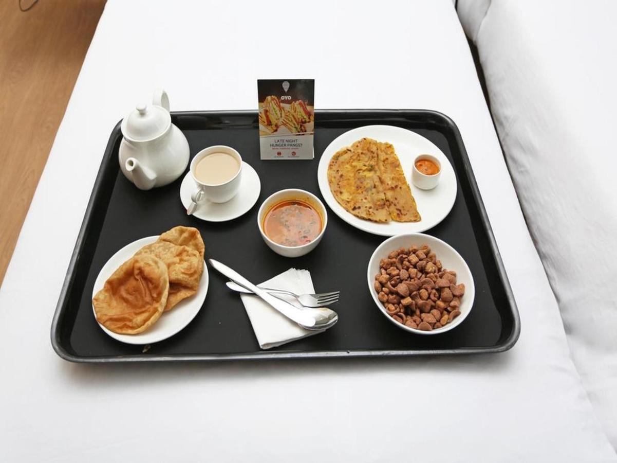 Hotel Qamar Mumbai Bagian luar foto