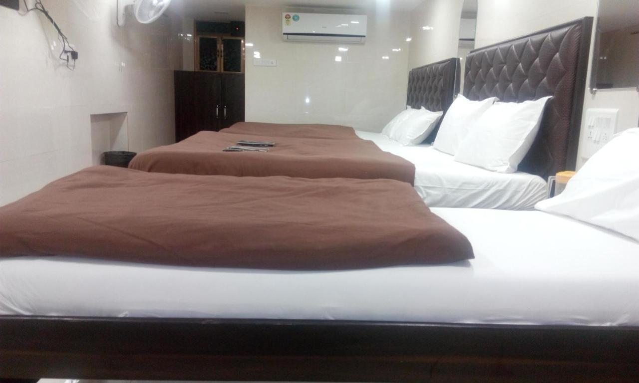 Hotel Qamar Mumbai Bagian luar foto