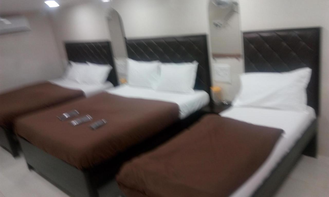 Hotel Qamar Mumbai Bagian luar foto